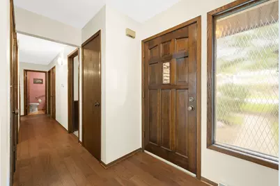 2515 W Wending Dr, Glendale, WI 53209 - Photo 2