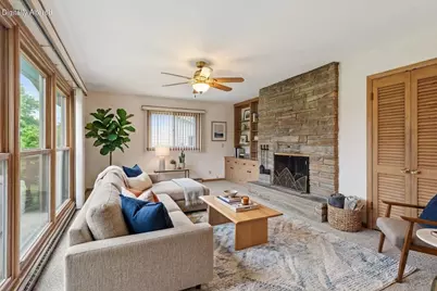 2400 W Rochelle Ave, Glendale, WI 53209 - Photo 30