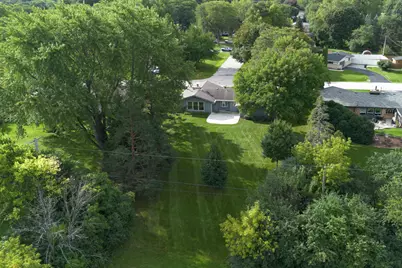 2400 W Rochelle Ave, Glendale, WI 53209 - Photo 44