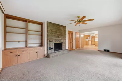 2400 W Rochelle Ave, Glendale, WI 53209 - Photo 32