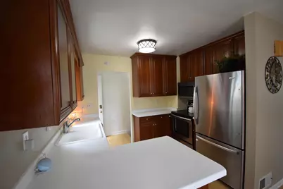 3015 N 85th St, Milwaukee, WI 53222 - Photo 10