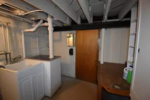 3015 N 85th St, Milwaukee, WI 53222 - Photo 40