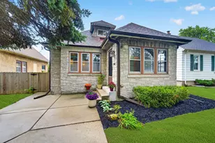 7039 W Stuth Pl, West Allis, WI 53219 - Photo 20