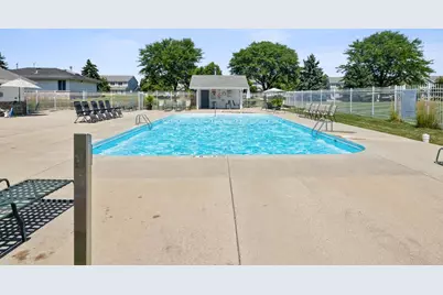 10345 W Whitnall Edge Dr #201, Franklin, WI 53132 - Photo 14