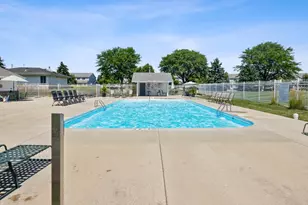 10345 W Whitnall Edge Dr, Franklin, WI 53132 - Photo 14