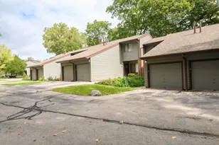 2906 Old Ml Dr, Racine, WI 53405 - Photo 26