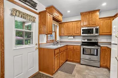 8548 N 68th St, Brown Deer, WI 53223 - Photo 8