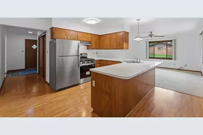 4973 S 19th St, Milwaukee, WI 53221 - Photo 6