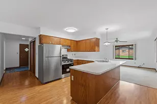 4973 S 19th St, Milwaukee, WI 53221 - Photo 6