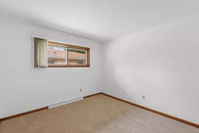 4973 S 19th St, Milwaukee, WI 53221 - Photo 16