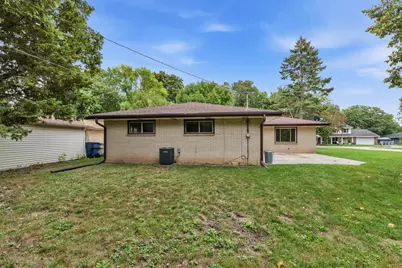 4973 S 19th St, Milwaukee, WI 53221 - Photo 28