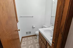 4973 S 19th St, Milwaukee, WI 53221 - Photo 12