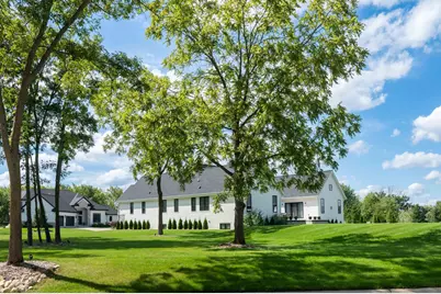 S3754W274  Legend Clubs Ct, Waukesha, WI 53189 - Photo 2