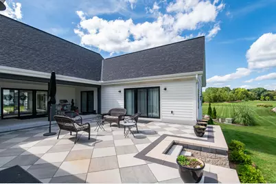 S3754W274  Legend Clubs Ct, Waukesha, WI 53189 - Photo 4