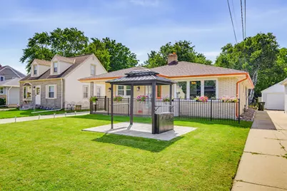 2035 E Howard Ave, Saint Francis, WI 53235 - Photo 2