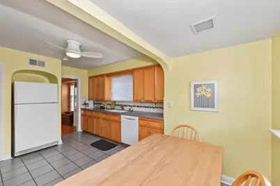 2520  Lefeber Ave, Wauwatosa, WI 53213 - Photo 28