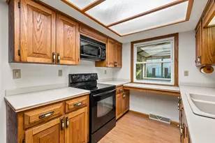 983 Chesterton Ct, Oconomowoc, WI 53066 - Photo 20