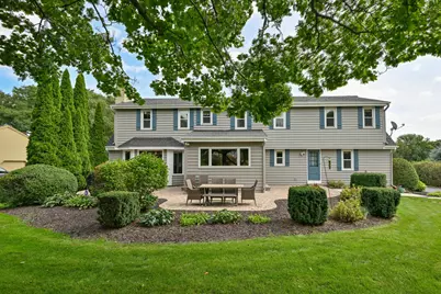 945  Gray Fox Dr, Brookfield, WI 53045 - Photo 36