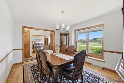 945  Gray Fox Dr, Brookfield, WI 53045 - Photo 8