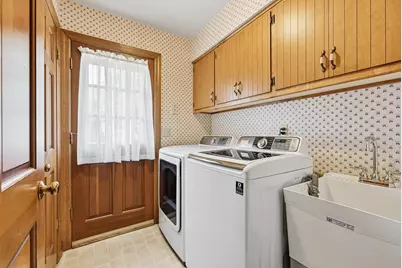 945  Gray Fox Dr, Brookfield, WI 53045 - Photo 22