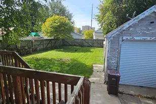 616 S 18th St, Manitowoc, WI 54220 - Photo 2