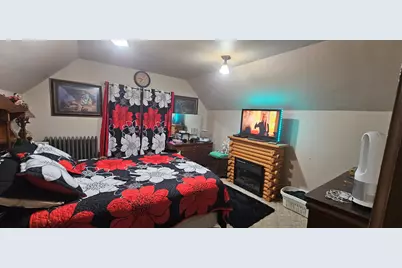 616 S 18th St, Manitowoc, WI 54220 - Photo 8
