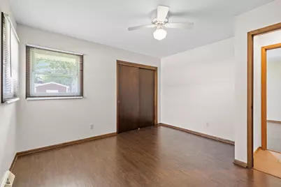 3140 S 107th St, West Allis, WI 53227 - Photo 12