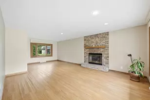 6226 W Ester Pl, Brown Deer, WI 53223 - Photo 4
