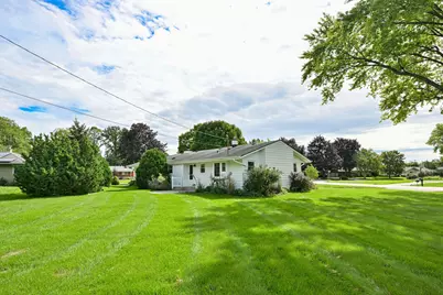 6226 W Ester Pl, Brown Deer, WI 53223 - Photo 32