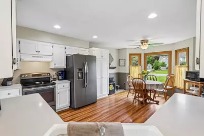 N103W17395  Whitetail Run, Germantown, WI 53022 - Photo 8