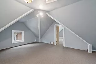 1600 E Kane Pl, Milwaukee, WI 53202 - Photo 32