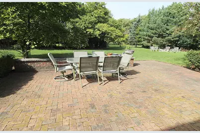 10205 N Kenilworth Cir, Mequon, WI 53092 - Photo 28