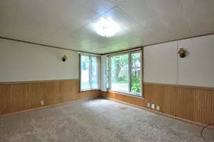 2415 N 3rd Ln, Summit, WI 53066 - Photo 10