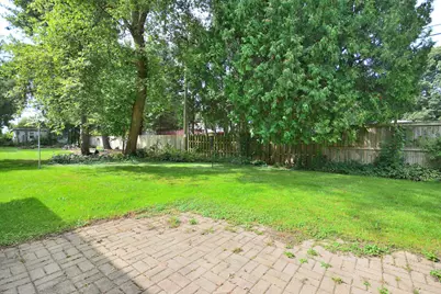 2415 N 3rd Ln, Summit, WI 53066 - Photo 26