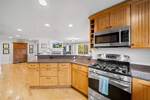 933 Scotland Dr, Geneva, WI 53147 - Photo 8