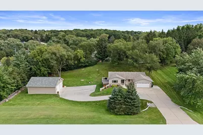 W255S6620  Oakdale Dr, Vernon, WI 53189 - Photo 1