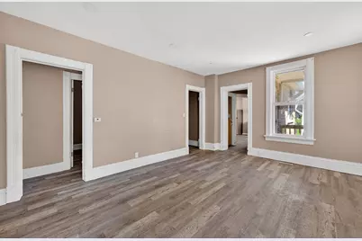 1611 N Wisconsin St, Racine, WI 53402 - Photo 6