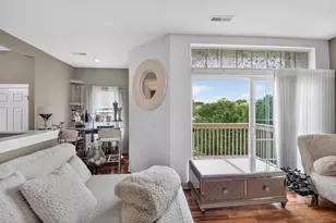 1052 Stratford Ct, Racine, WI 53406 - Photo 6