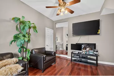 1052  Stratford Ct #201, Racine, WI 53406 - Photo 18