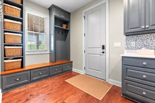 4268 S Woodcrest Ridge Dr, West Bend, WI 53095 - Photo 18