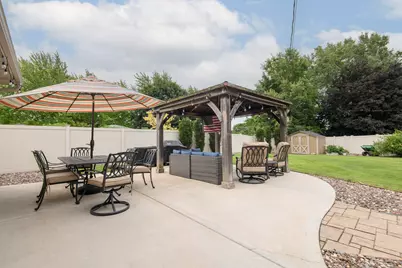 1261  Aldoro Dr, Waukesha, WI 53188 - Photo 2