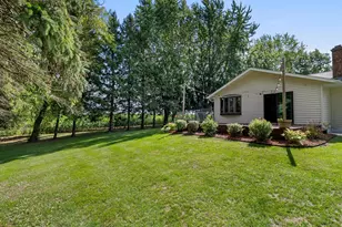 825 Itchy Acres Ln, Cato, WI 54230 - Photo 4