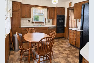 7517  27th Ave, Kenosha, WI 53143 - Photo 8