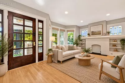 3909 N Farwell Ave, Shorewood, WI 53211 - Photo 2