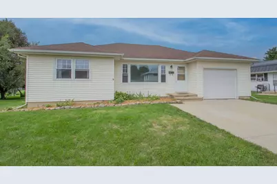 315  Edison St, Waterloo, WI 53594 - Photo 2