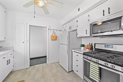 616 N 104th St #618, Wauwatosa, WI 53226 - Photo 28