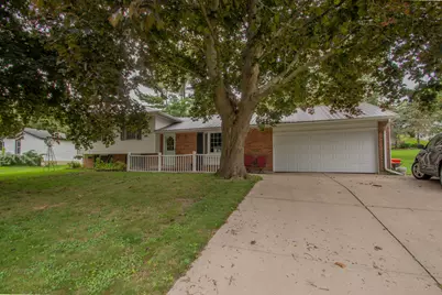 310 S Concord Ave, Watertown, WI 53094 - Photo 4