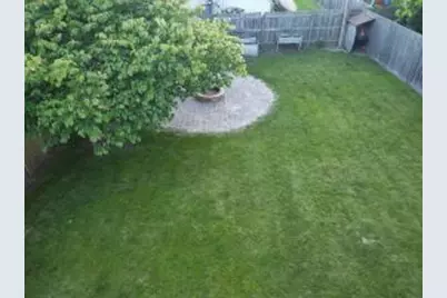 2024  Grove Ave, Racine, WI 53405 - Photo 6