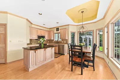 261  Steeple Pointe Cir, Delafield, WI 53018 - Photo 16