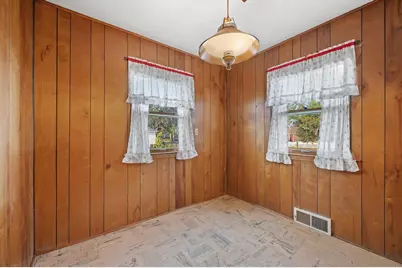 3876 E Morris Ave, Cudahy, WI 53110 - Photo 8